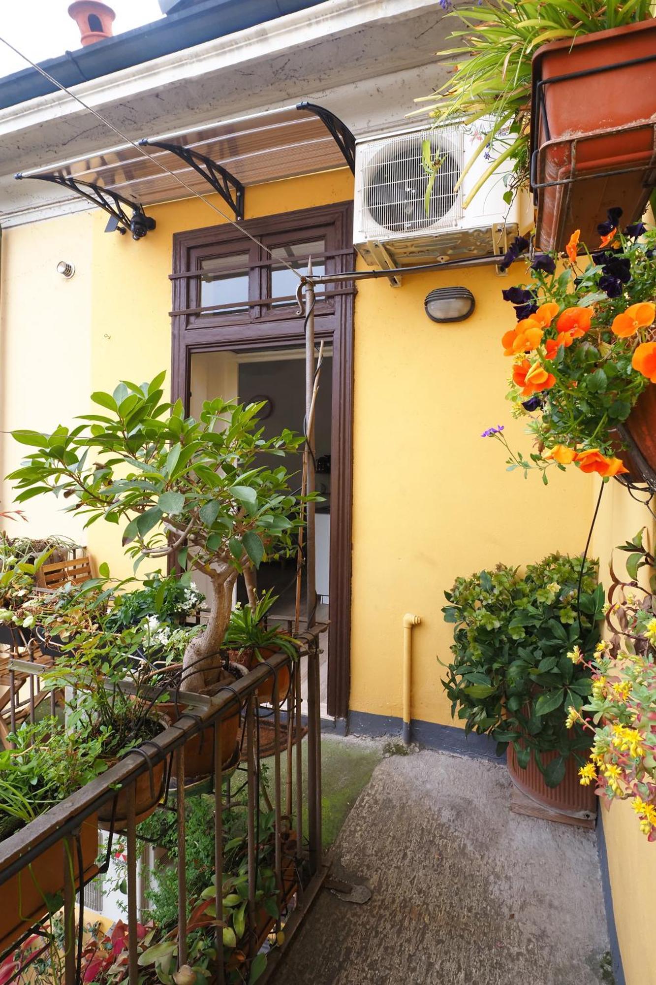 Charming Studio In The Heart Of China Town Милан Экстерьер фото